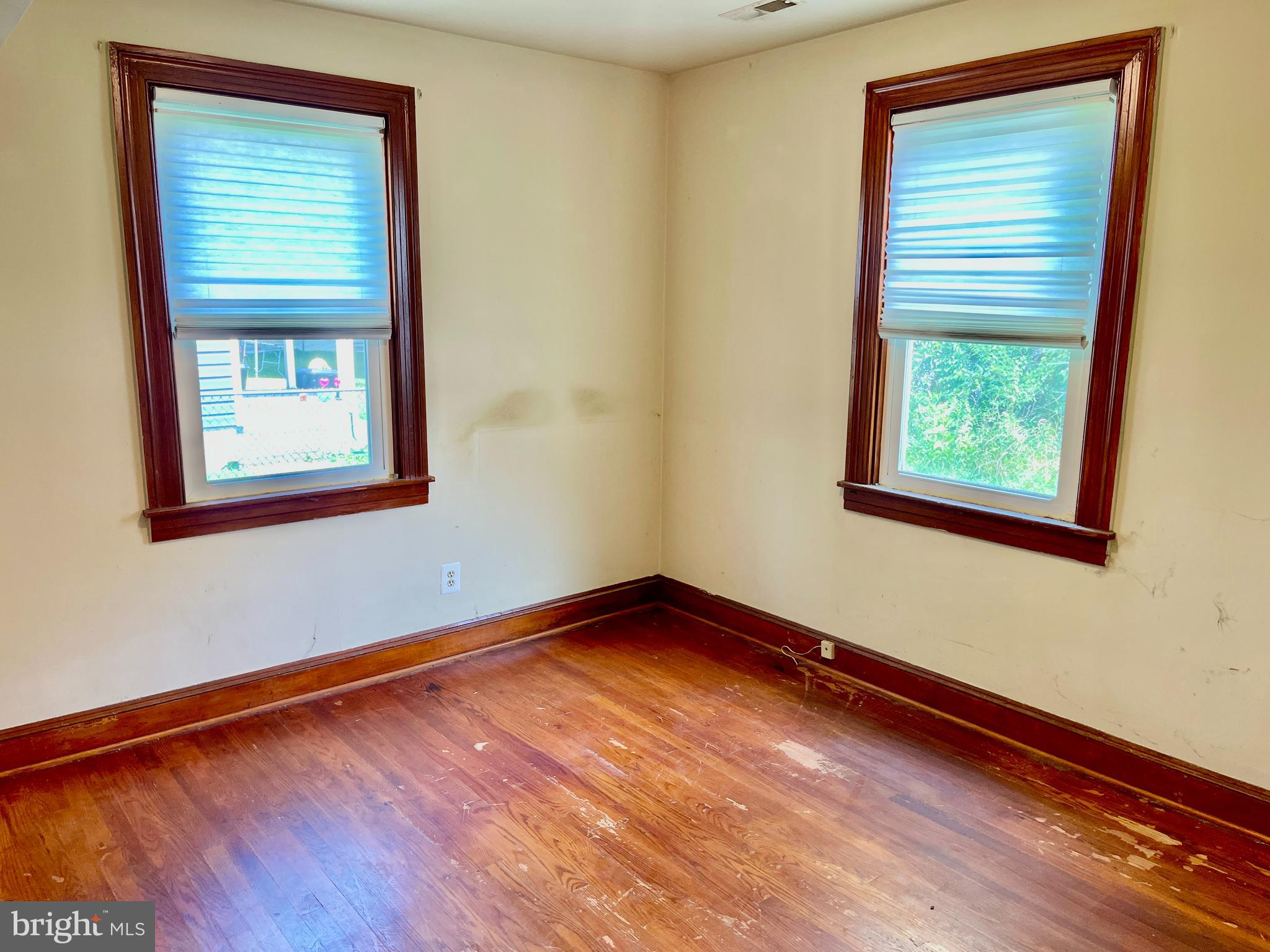 10 Avenal Road Baltimore, MD 21221 - Photo 11 of 24 First Floor Bedroom