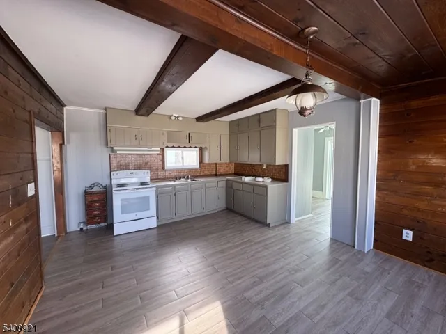 $399,000 | 112 Chambers Street, Phillipsburg, NJ 08865