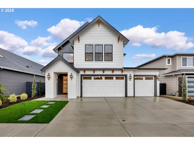 $1,124,900 | 231 West Koa Street, Washougal, WA 98671