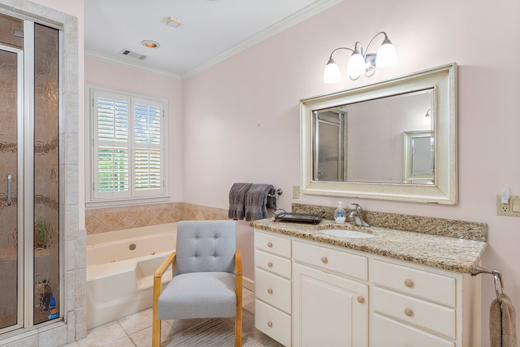 2645 Edgewood Road Columbus, GA 31906 - Photo 11 of 29 Primary Bathroom