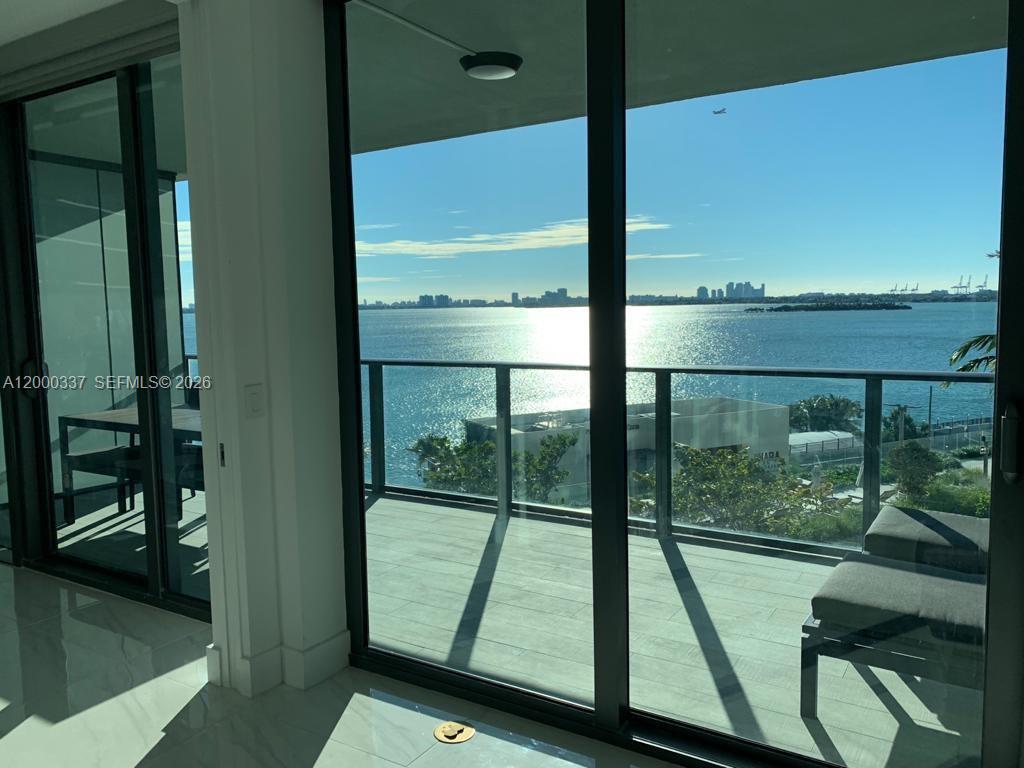 650 Northeast 32nd Street, Unit 705 Miami, FL 33137 - Photo 13 of 24 a view of balcony with floor