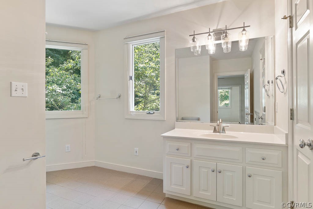 4110 Reeds Landing Circle Midlothian, VA 23113 - Photo 33 of 50 a bathroom with a sink double vanity and a mirror