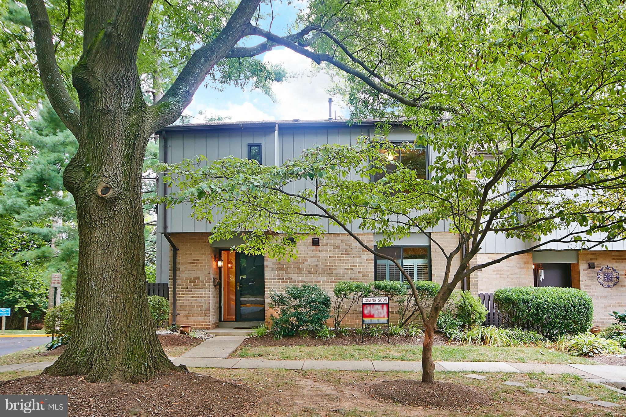 1783 Ivy Oak Square Reston, VA 20190 - Photo 2 of 30 Exterior (Front)