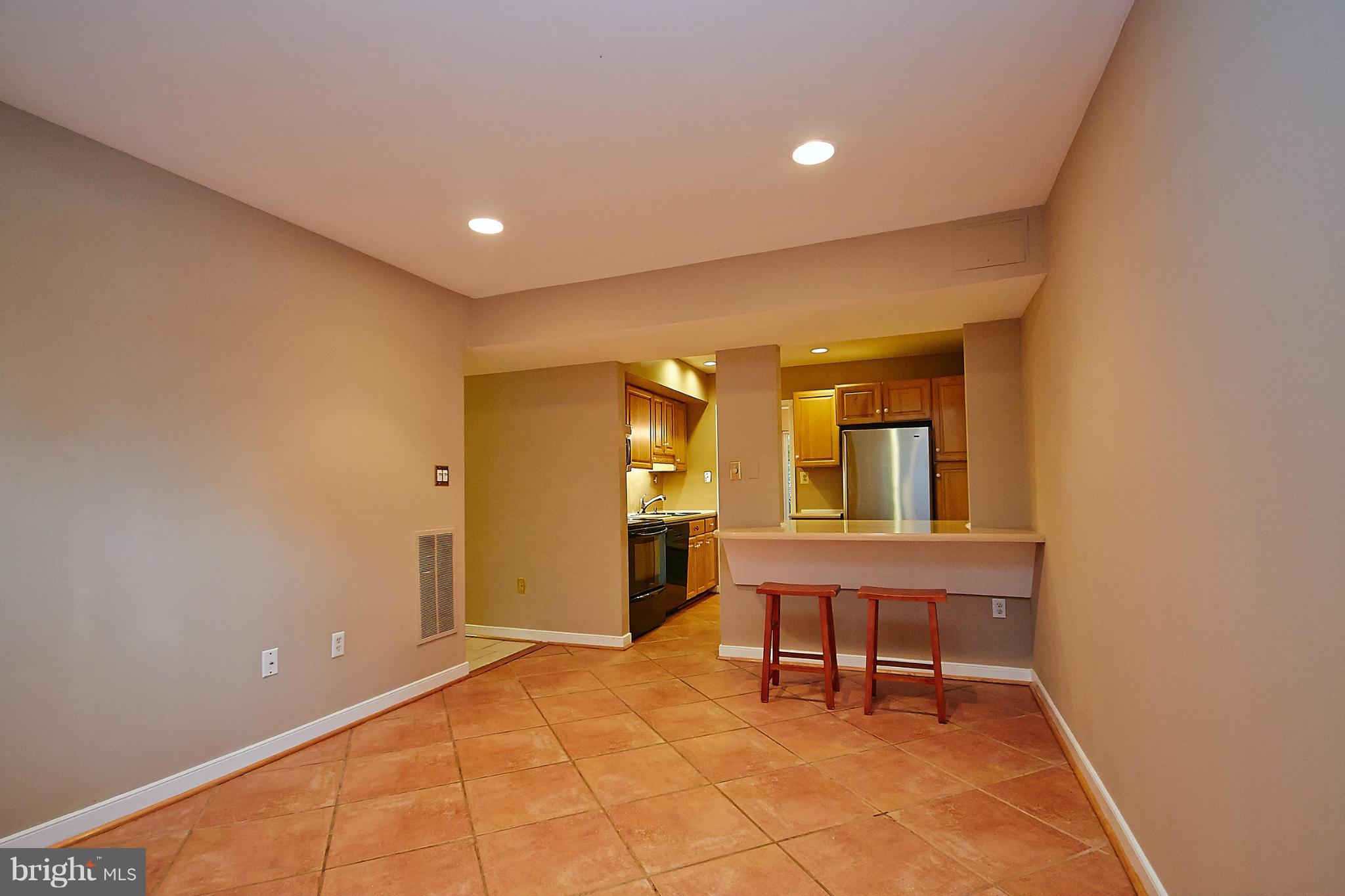 1783 Ivy Oak Square Reston, VA 20190 - Photo 16 of 30 Family Room