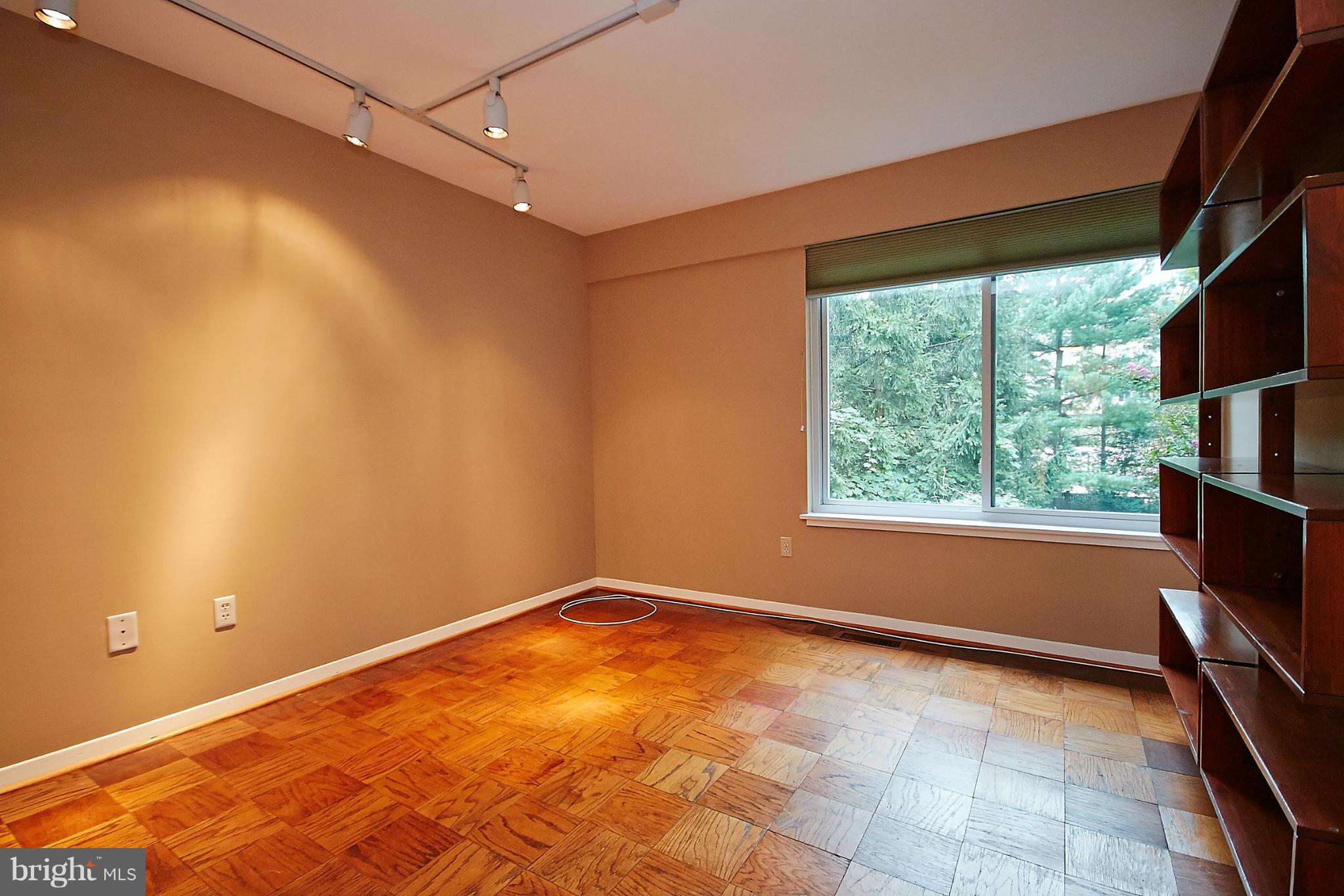 1783 Ivy Oak Square Reston, VA 20190 - Photo 26 of 30 Bedroom