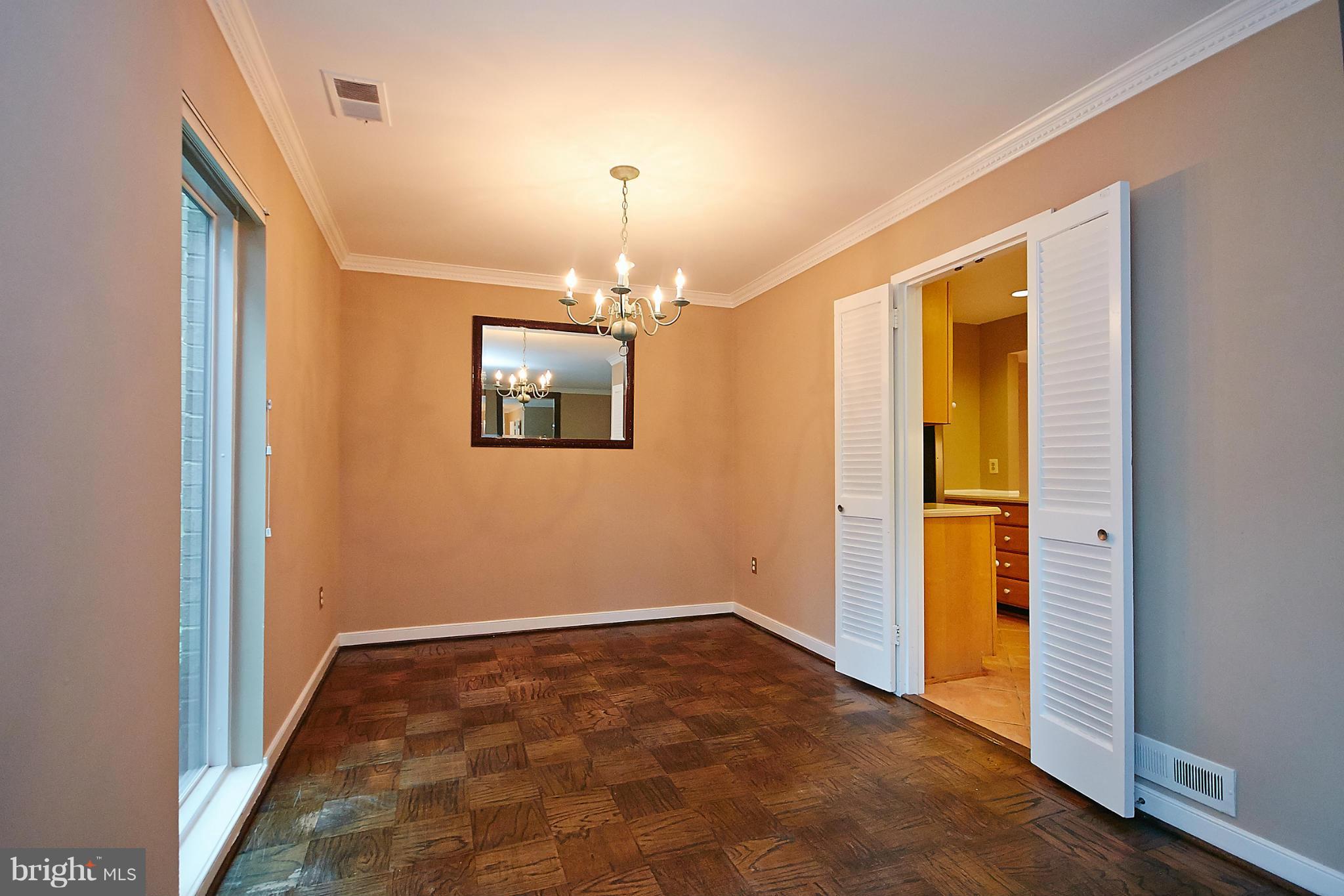1783 Ivy Oak Square Reston, VA 20190 - Photo 9 of 30 Dining Room