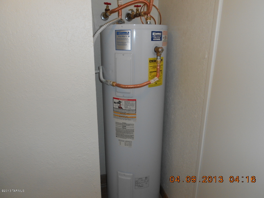 2765 West Anklam Road, Unit C Tucson, AZ 85745 - Photo 11 of 25 Gallery Image 11