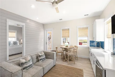$1,990,000 | 135 Sunrise Avenue, Port Aransas, TX 78373