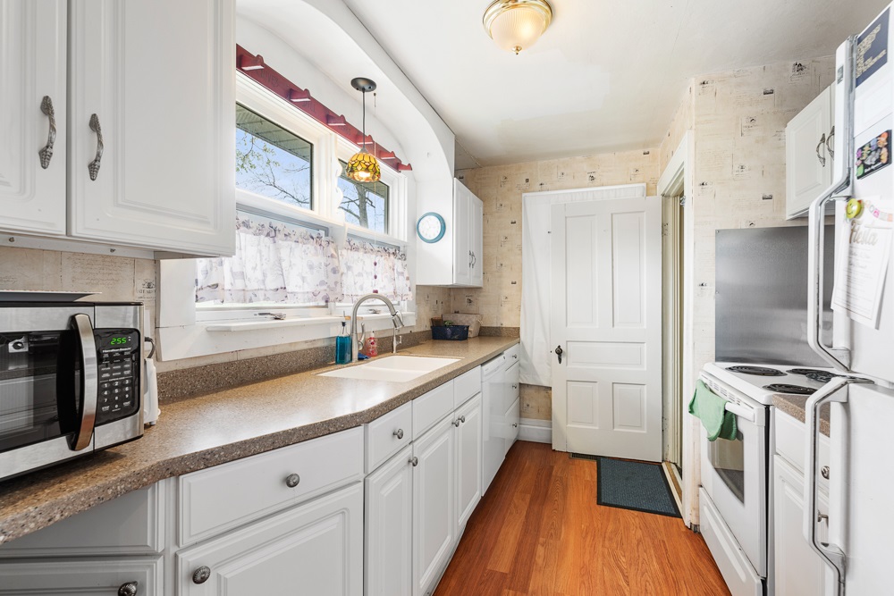 2301 South Andrews Road Yorktown, IN 47396 - Photo 8 of 18 Gallery Image 8