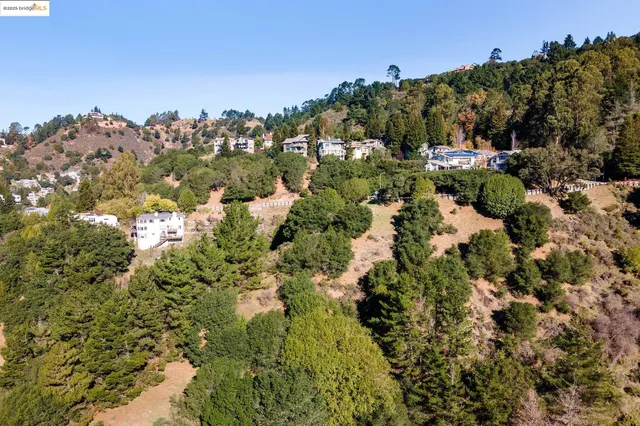 $1,250,000 | Tunnel Road, Oakland, CA 94618