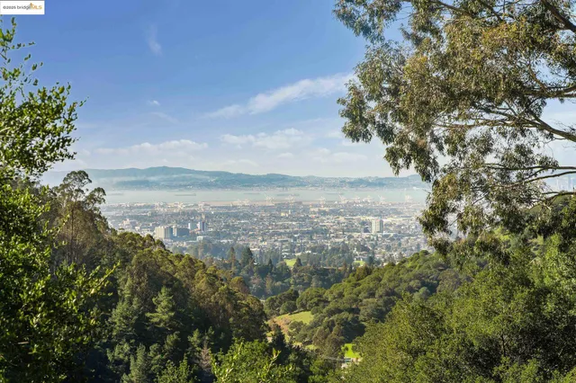 $1,250,000 | Tunnel Road, Oakland, CA 94618