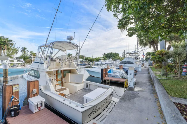 a view of an outdoor space with seating area