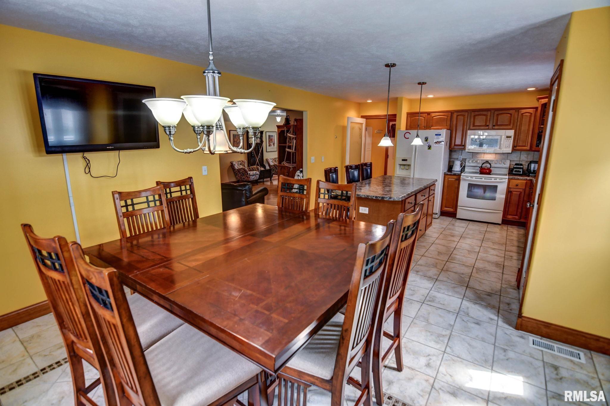 7 Brantley Court Taylorville, IL 62568 - Photo 13 of 37