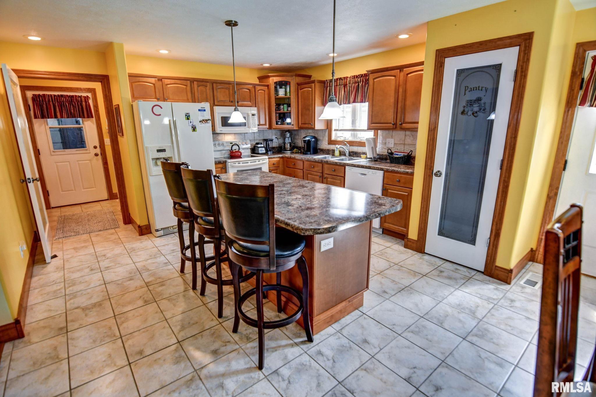 7 Brantley Court Taylorville, IL 62568 - Photo 14 of 37