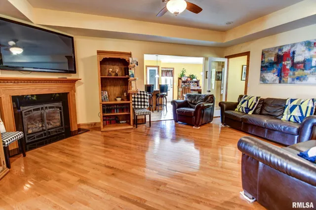 $350,000 | 7 Brantley Court, Taylorville, IL 62568