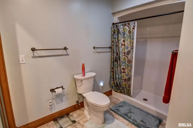 $350,000 | 7 Brantley Court, Taylorville, IL 62568