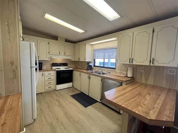 $183,000 | 2055 South Floral Avenue, Unit 133, Bartow, FL 33830