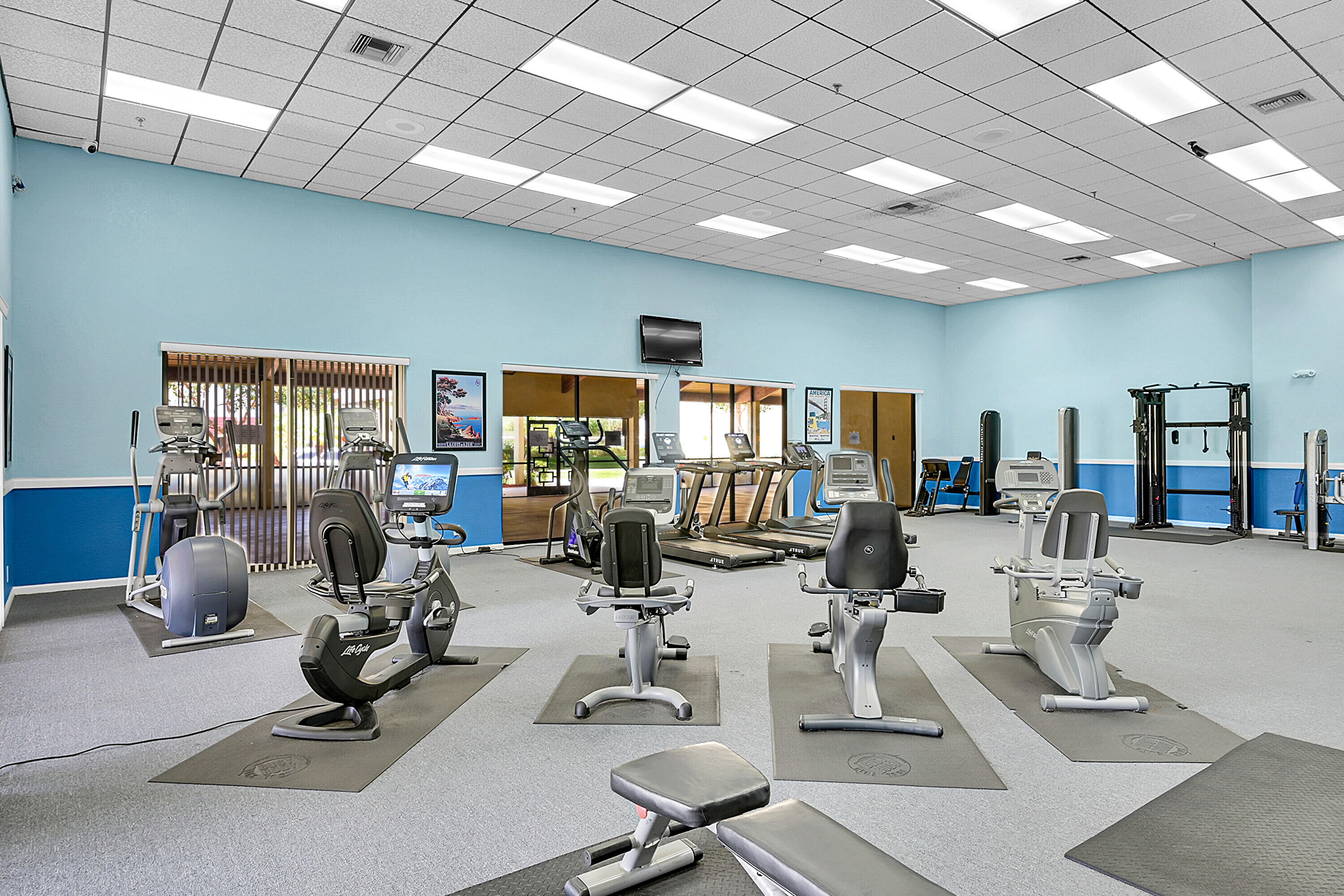 9503 Boca Cove Circle, Unit 603 Boca Raton, FL 33428 - Photo 26 of 30 26_gym