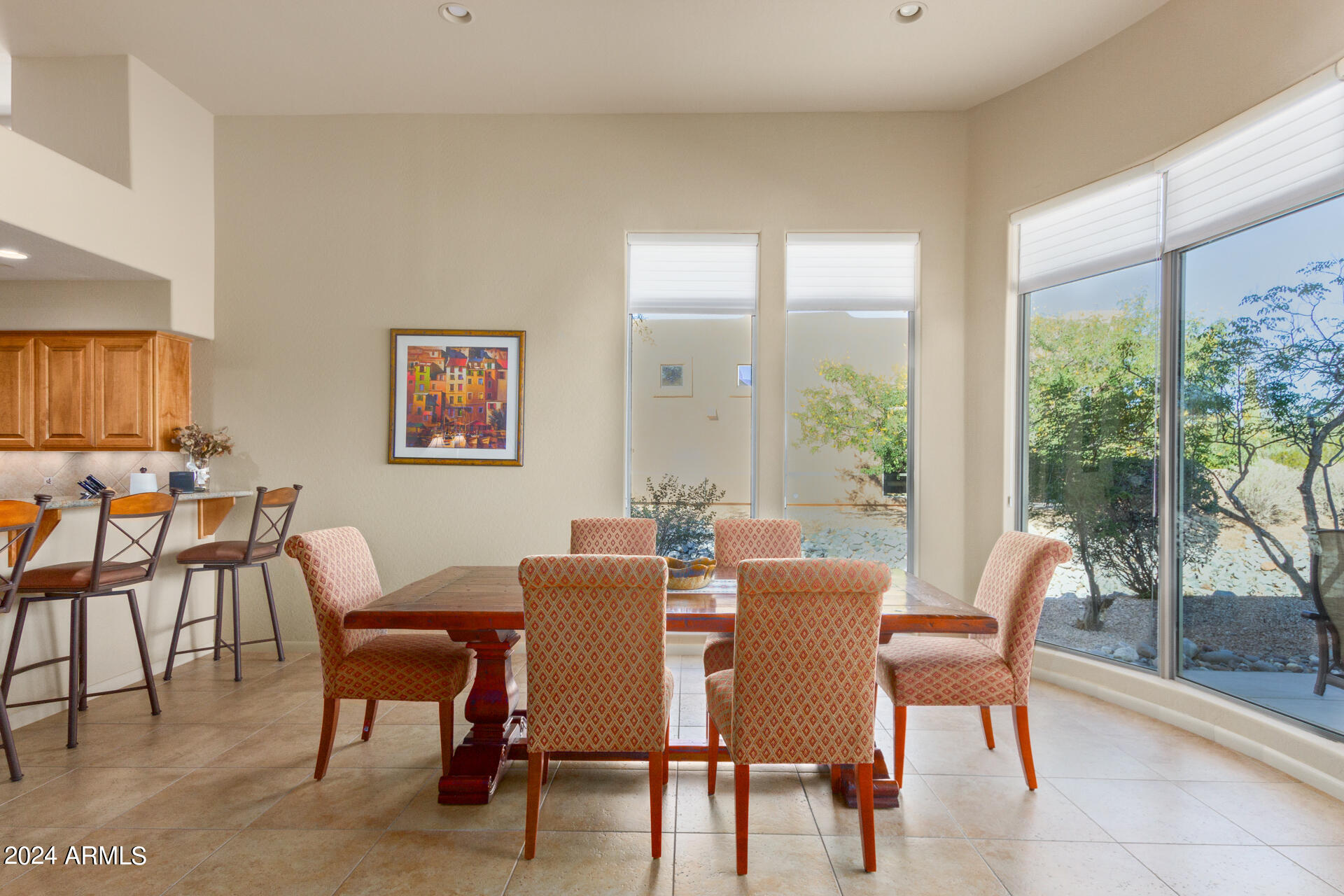 27825 North Quail Spring Road Rio Verde, AZ 85263 - Photo 15 of 29 Dining and breakfast bar