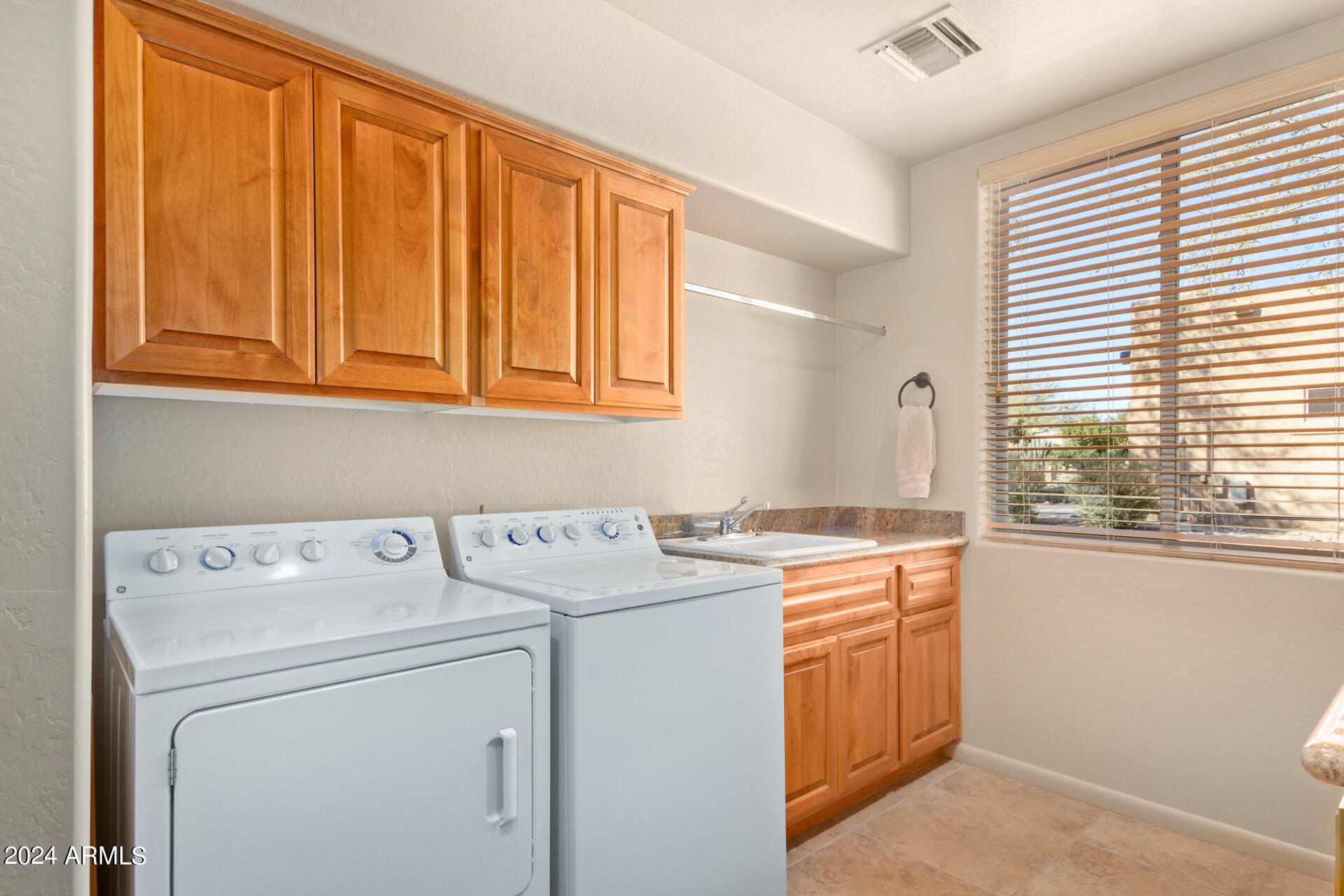 27825 North Quail Spring Road Rio Verde, AZ 85263 - Photo 24 of 29 Laundry room