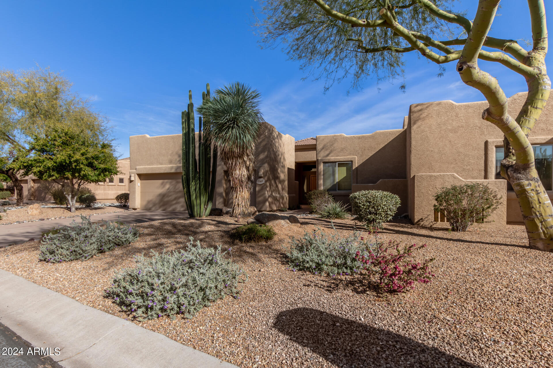 27825 North Quail Spring Road Rio Verde, AZ 85263 - Photo 3 of 29 End unit