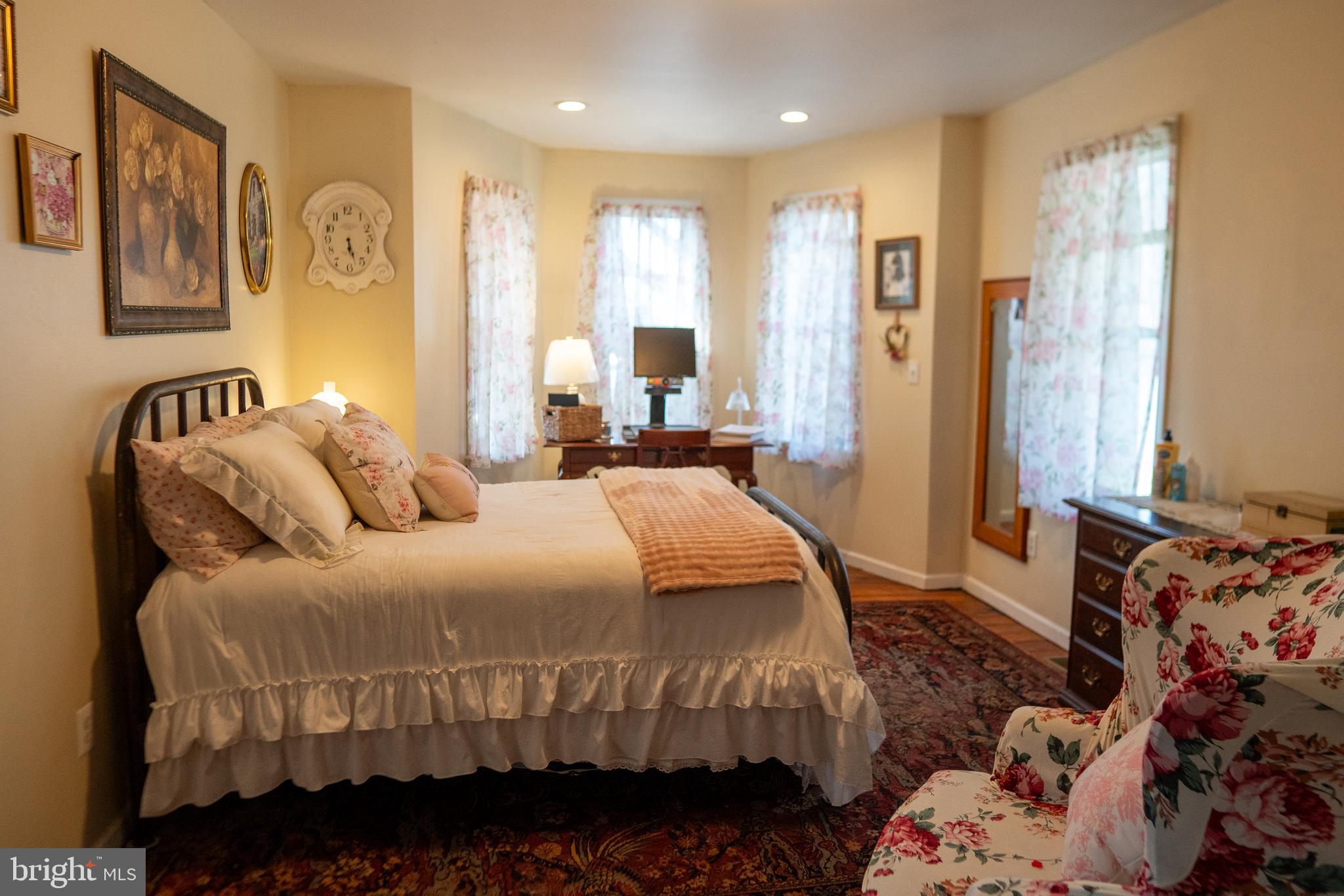 496 Covered Bridge Road Quakertown, PA 18951 - Photo 8 of 29 Main unit bedroom 1