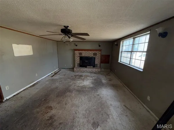 $44,900 | 26006 Sarong Drive, Unit 16, Edwards, MO 65326