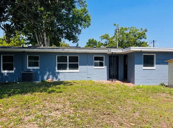 $1,775 | 2214 Ave B Southwest, Winter Haven, FL 33880