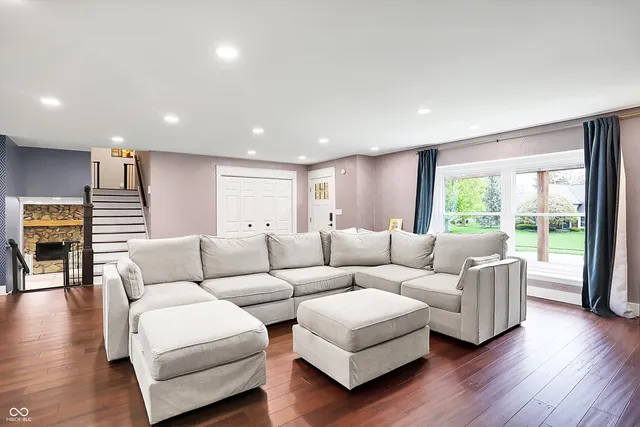 $3,300 | 11626 Forest Drive, Carmel, IN 46033