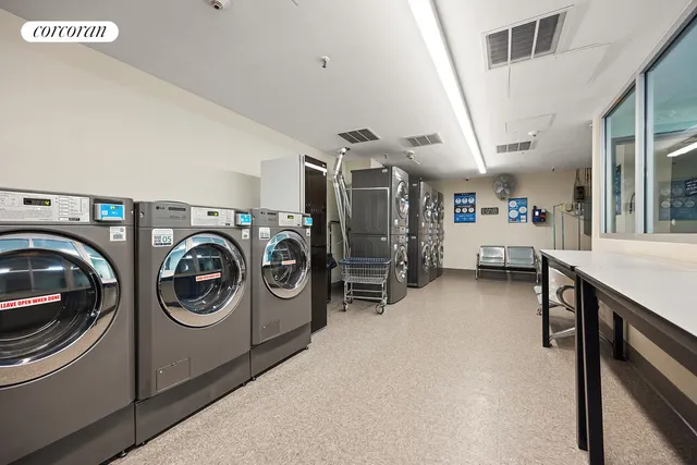 $1,350,000 | 135 West 70th Street, Unit 1D | Upper West Side