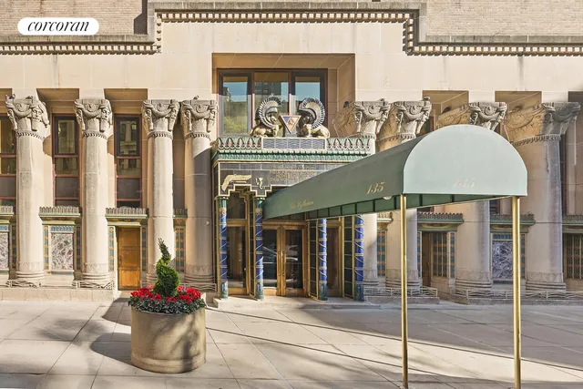 $1,350,000 | 135 West 70th Street, Unit 1D | Upper West Side