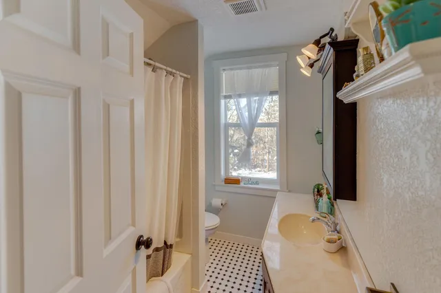 $319,900 | 839 Bluff Avenue, Brainerd, MN 56401