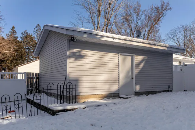 $319,900 | 839 Bluff Avenue, Brainerd, MN 56401