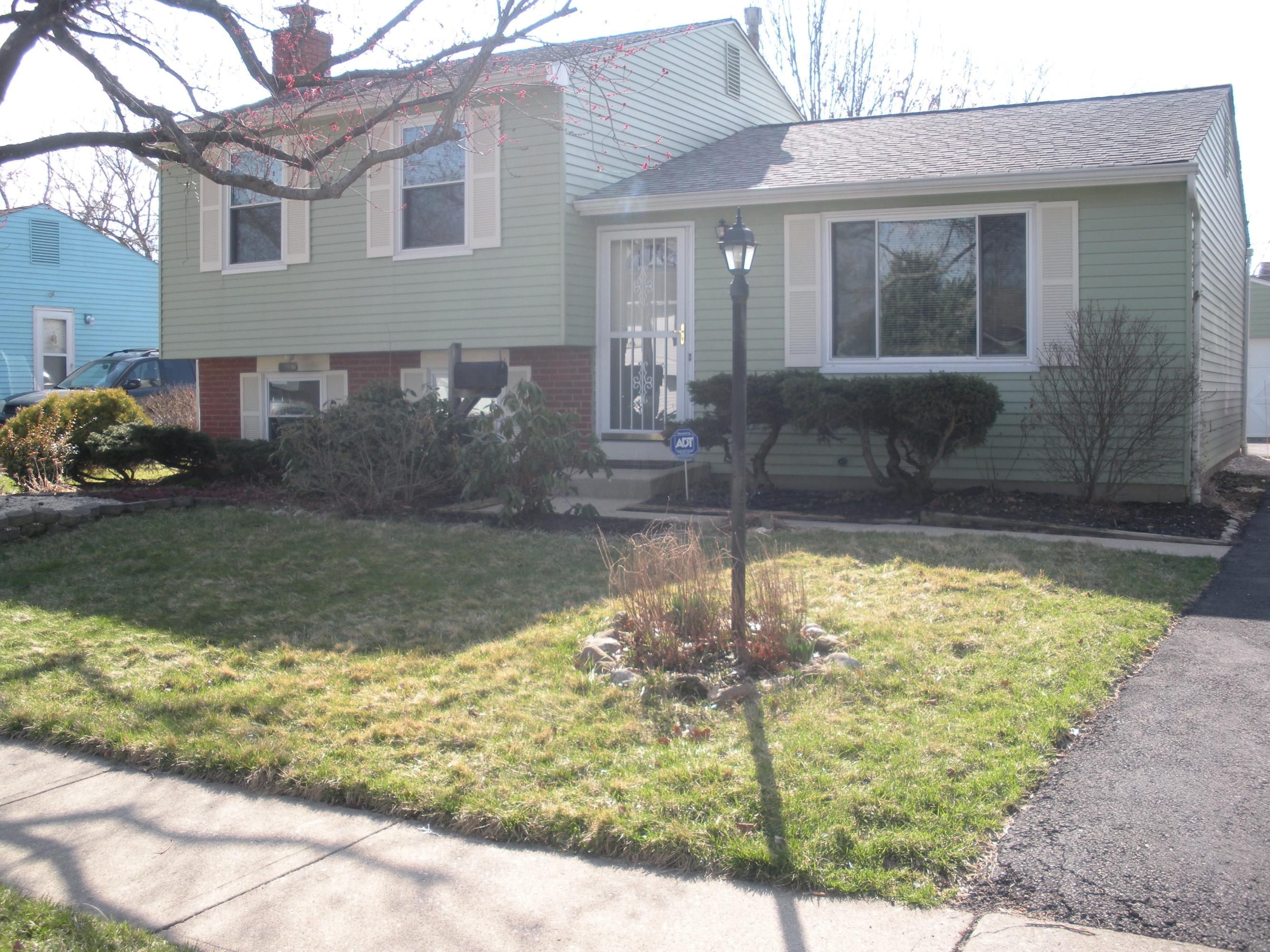 3341 Fontaine Road Columbus, OH 43232 - Photo 1 of 14 Gallery Image 1