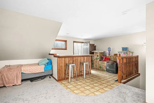 $789,000 | 6048 Lakewood Road, Duluth, MN 55804