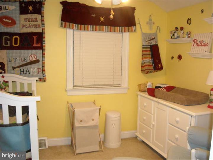 357 Yarnall Drive Springfield, PA 19064 - Photo 11 of 18 Bedroom 3
