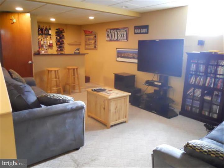 357 Yarnall Drive Springfield, PA 19064 - Photo 13 of 18