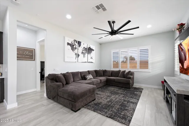 $5,250 | 20954 East Camacho Road, Queen Creek, AZ 85142