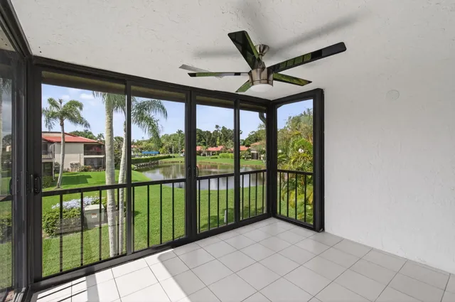 $285,000 | 8536 Casa Del Lago, Unit 49B, Boca Raton, FL 33433