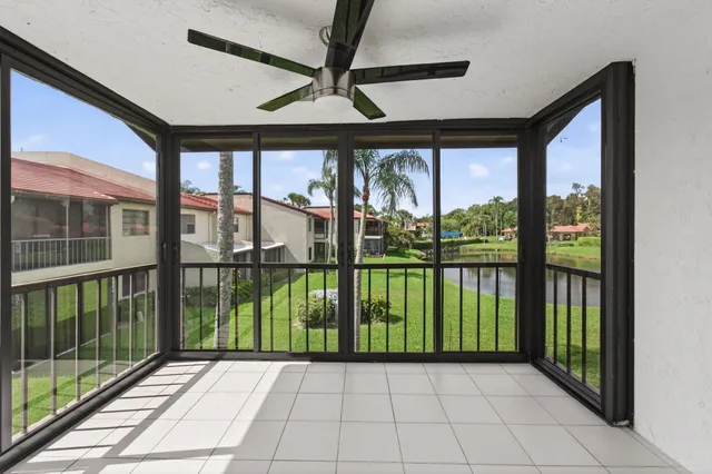 $285,000 | 8536 Casa Del Lago, Unit 49B, Boca Raton, FL 33433