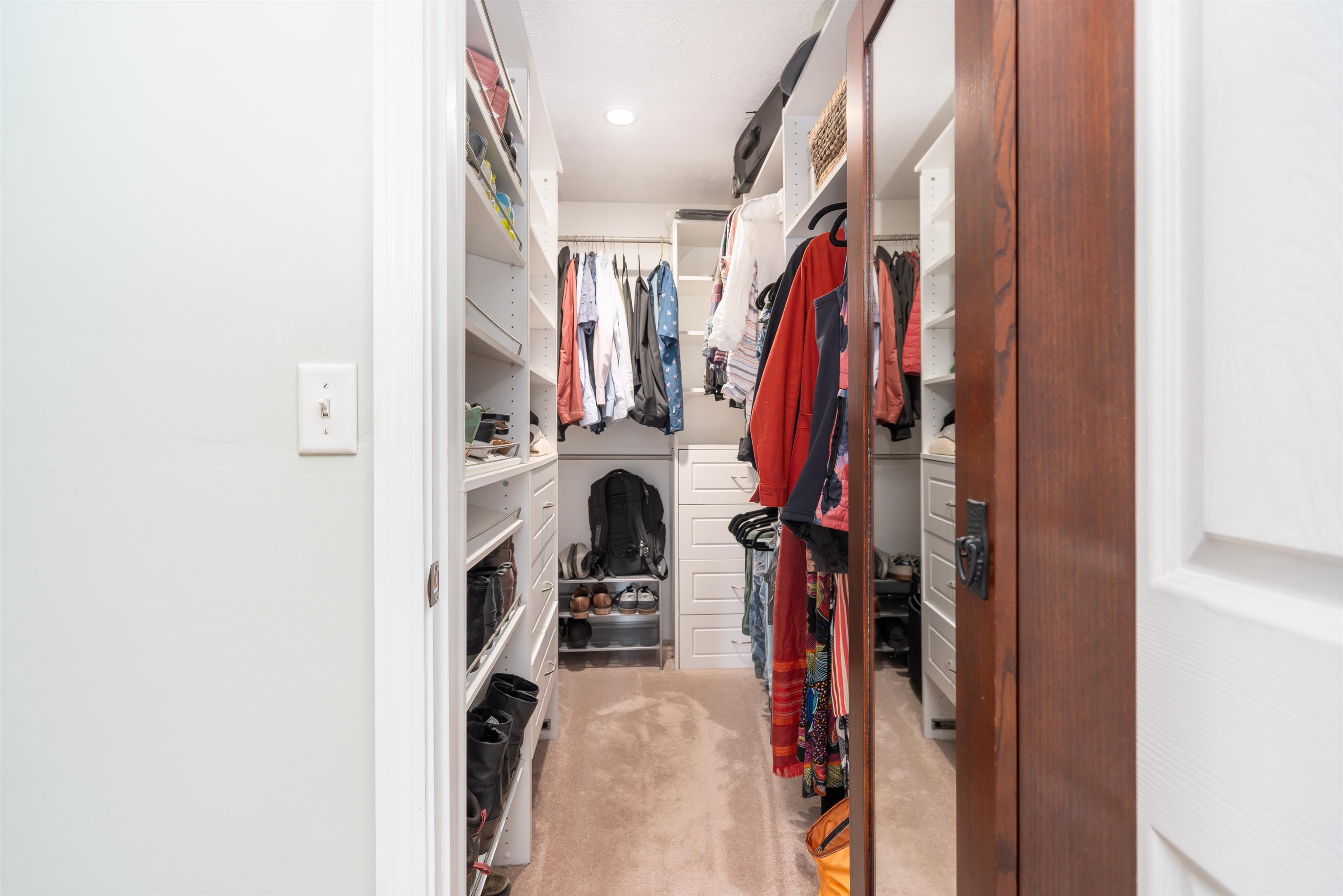 9 Evergreen Circle Litchfield, NH 03052 - Photo 15 of 36