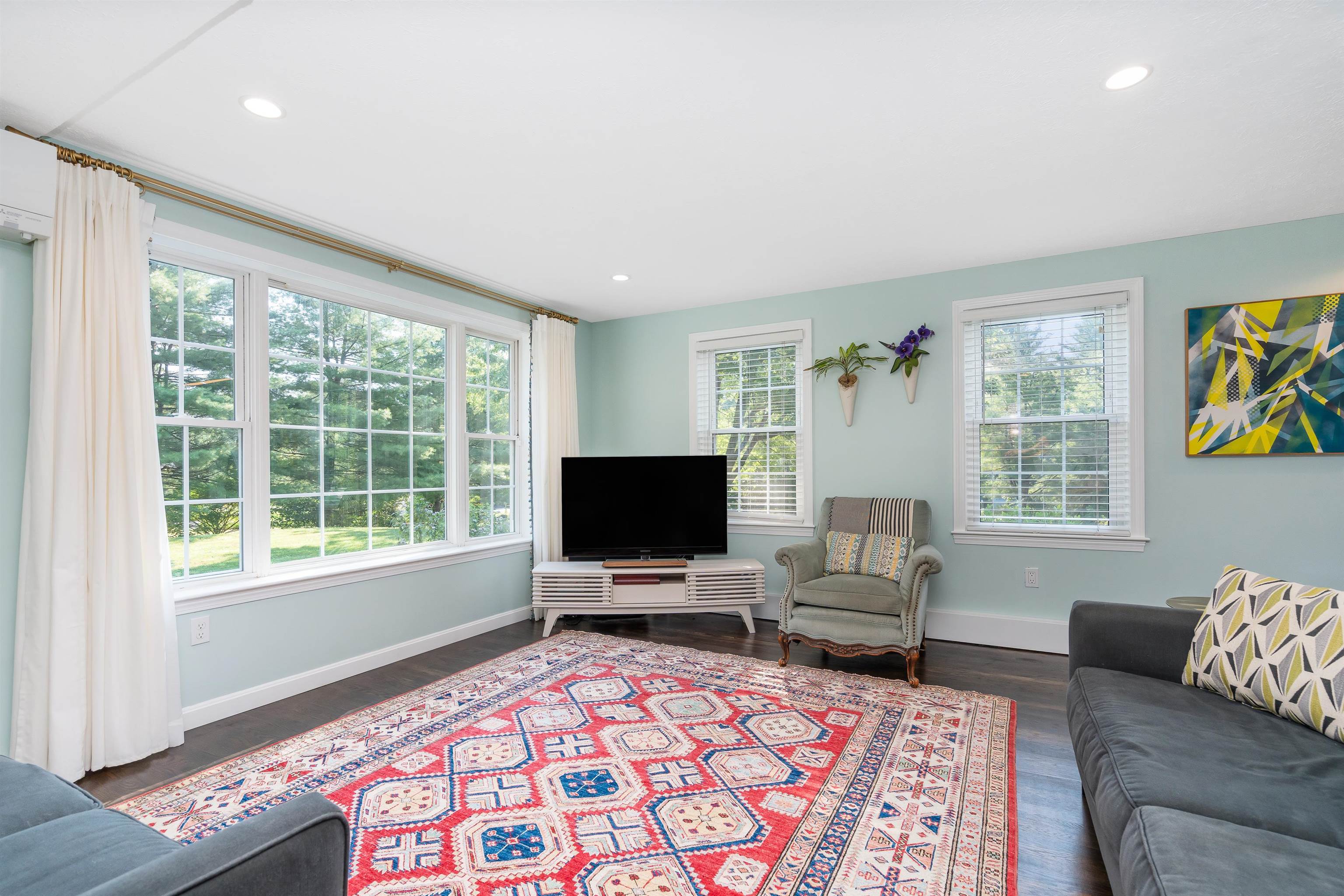 9 Evergreen Circle Litchfield, NH 03052 - Photo 5 of 36