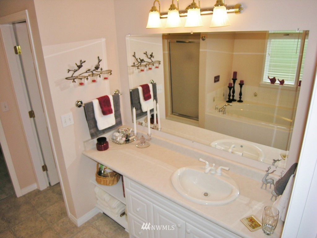 9662 Axlund Road Lynden, WA 98264 - Photo 14 of 25