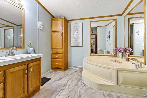 $185,000 | 42 South Elder Drive, Duluth, MN 55810