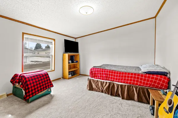 $185,000 | 42 South Elder Drive, Duluth, MN 55810