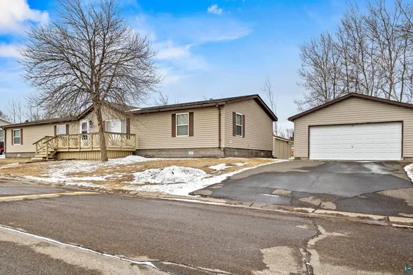 $185,000 | 42 South Elder Drive, Duluth, MN 55810