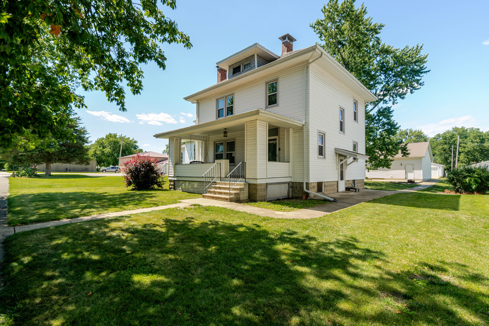 104 East 4th Street Gridley, IL 61744 - Photo 3 of 34