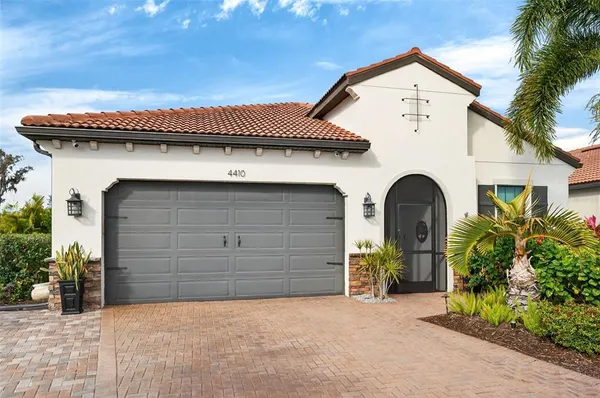 a view of a hallway with door