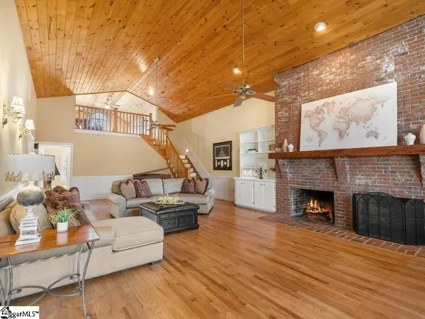 $1,749,000 | 125 Stonewall Drive, Westminster, SC 29693