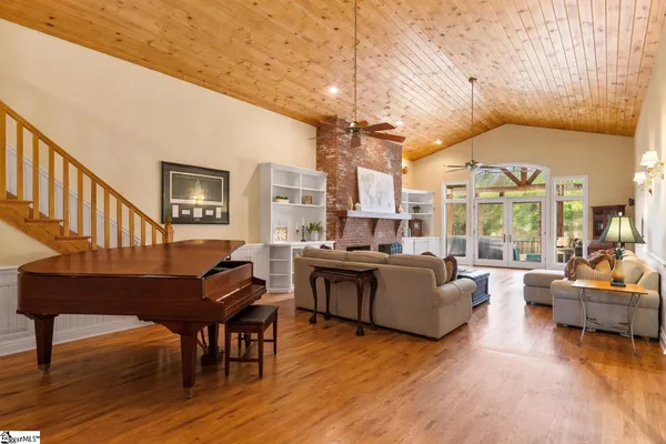 $1,749,000 | 125 Stonewall Drive, Westminster, SC 29693